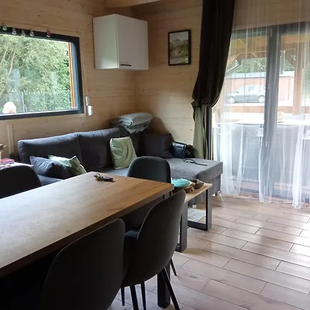 Dom Nad Wodospadem Ferienhaus Kletno